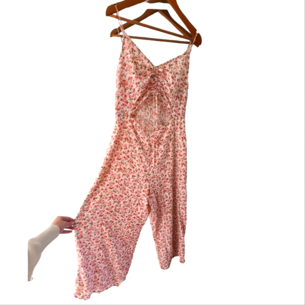 Vine and Valley Cut out Jumpsuit Size XL